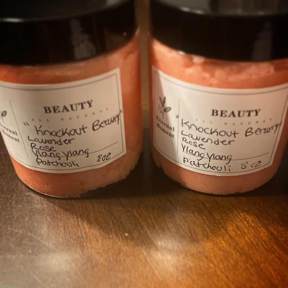 Knock out beauty body scrub
